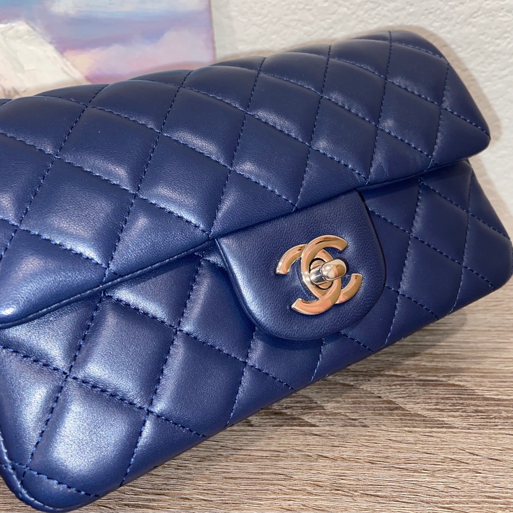 LIKE NEW Chanel mini rectangular flap in deep navy